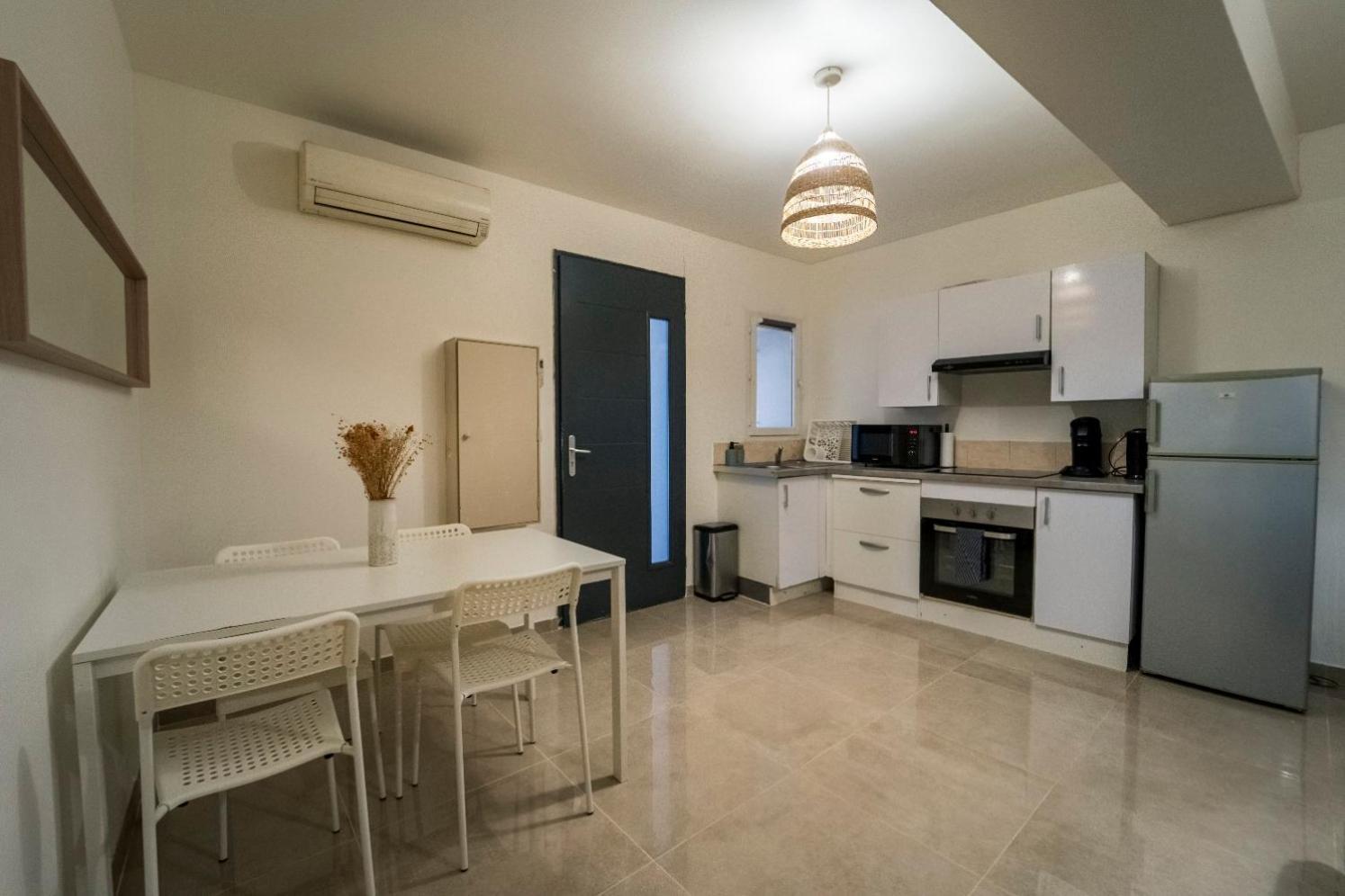 Appartement Des Carmes Nîmes Zewnętrze zdjęcie