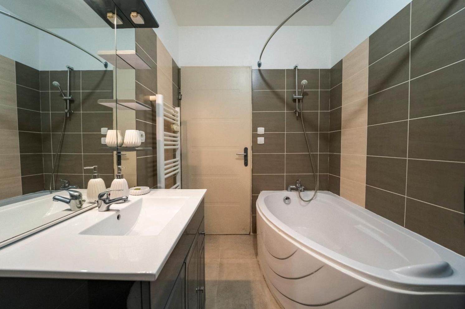 Appartement Des Carmes Nîmes Zewnętrze zdjęcie